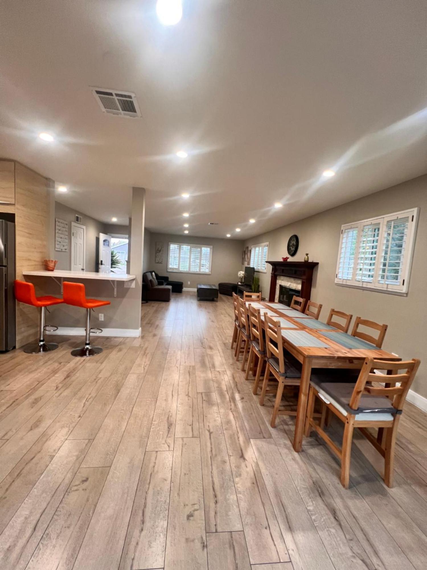 11640 Gothic Avenue Villa Los Angeles Bagian luar foto